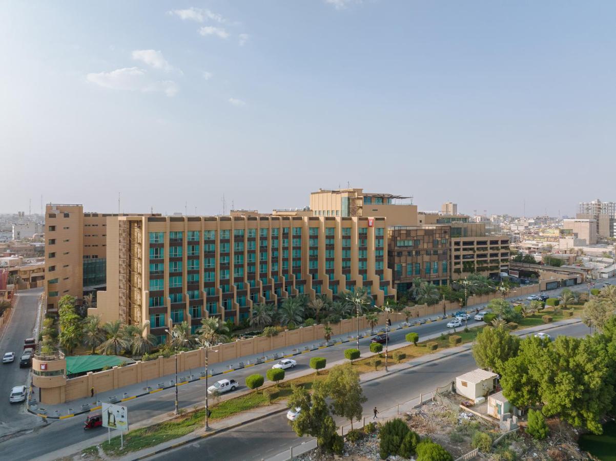 Grand Millennium Al Seef Basra Extérieur photo