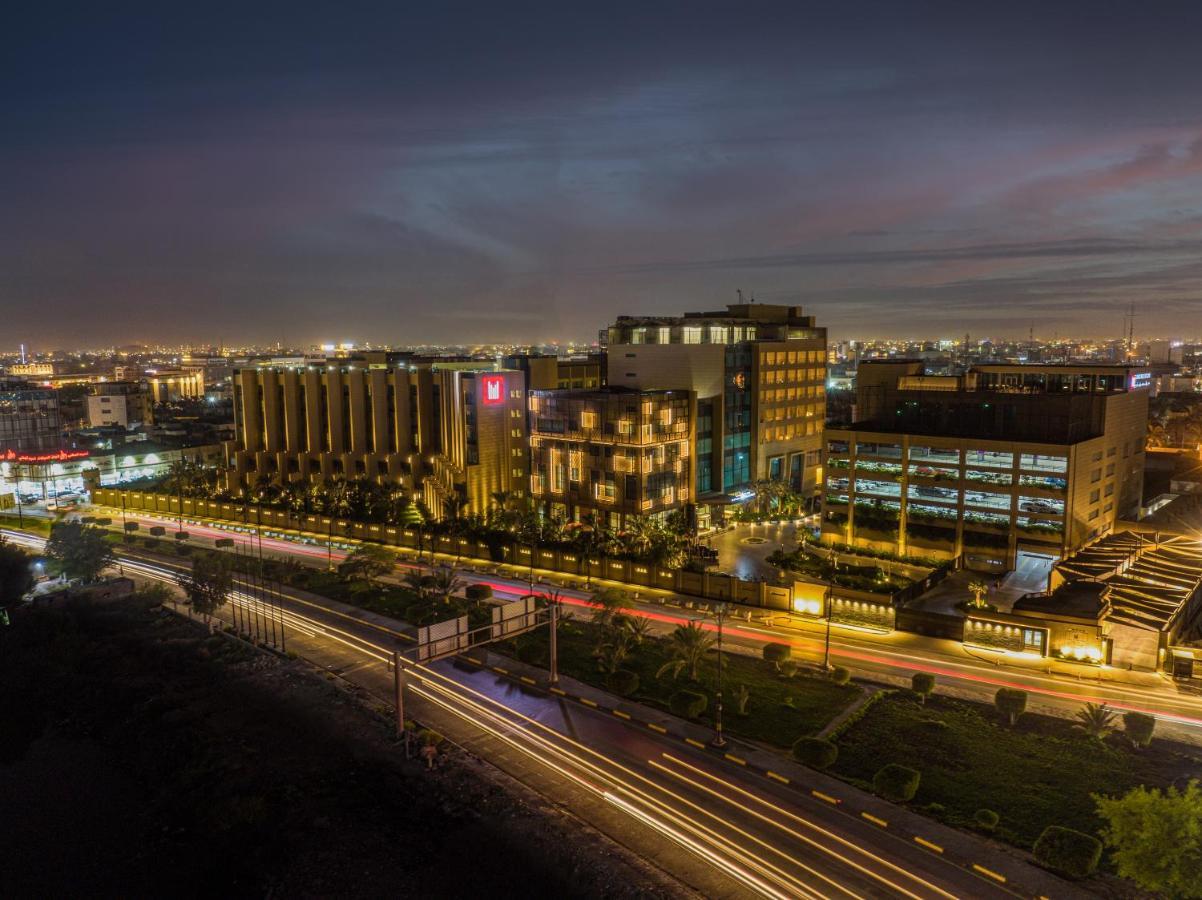 Grand Millennium Al Seef Basra Extérieur photo