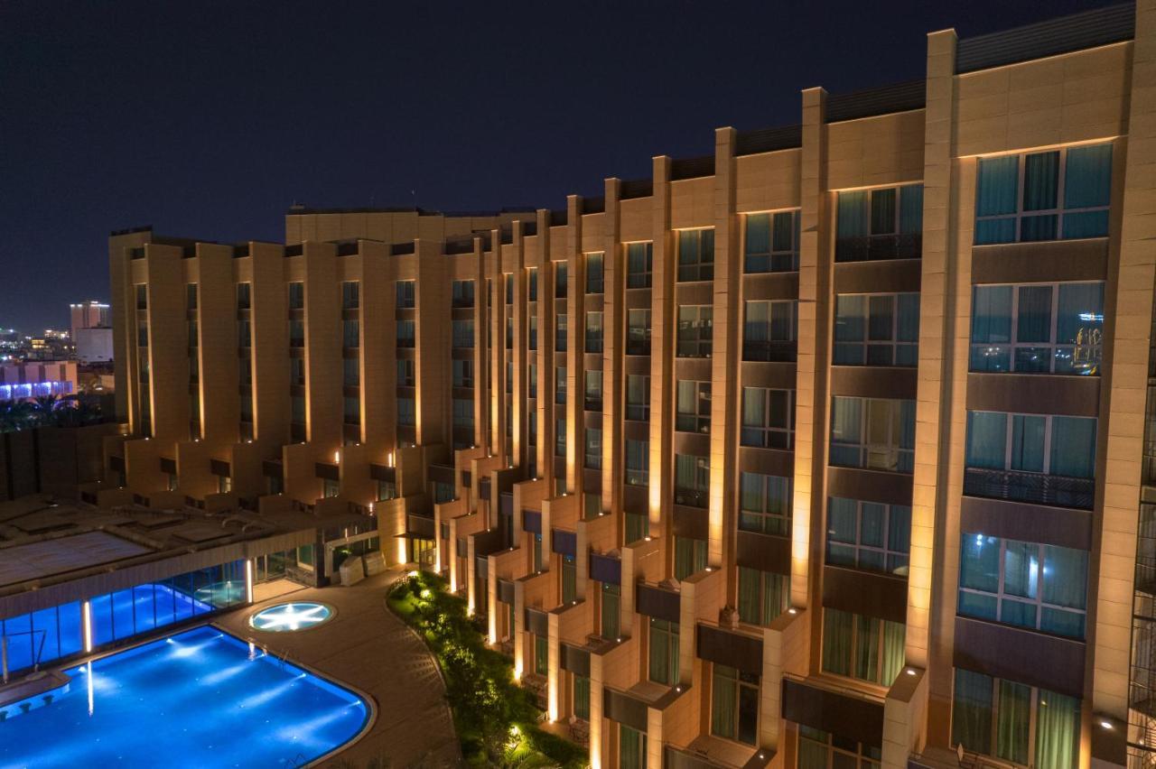 Grand Millennium Al Seef Basra Extérieur photo