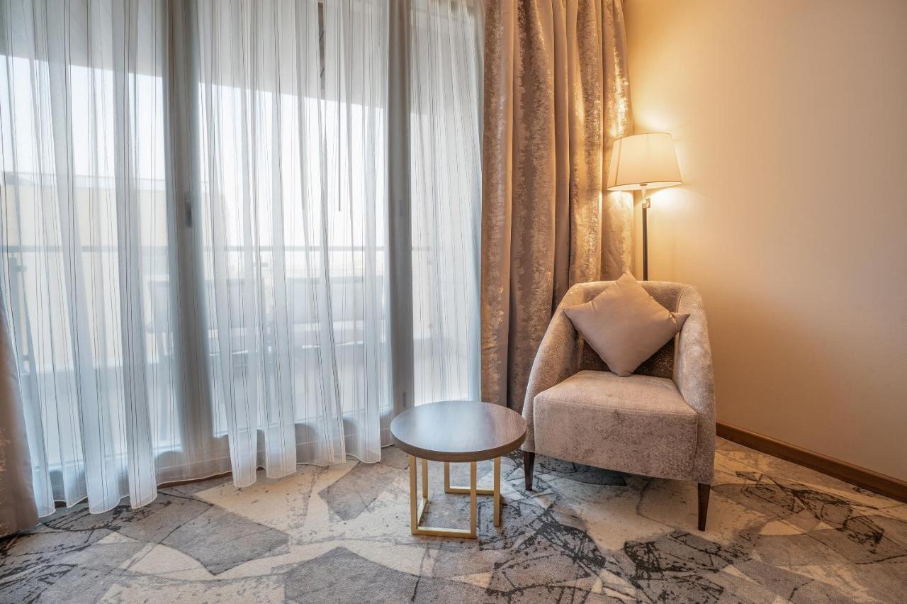 Grand Millennium Al Seef Basra Extérieur photo