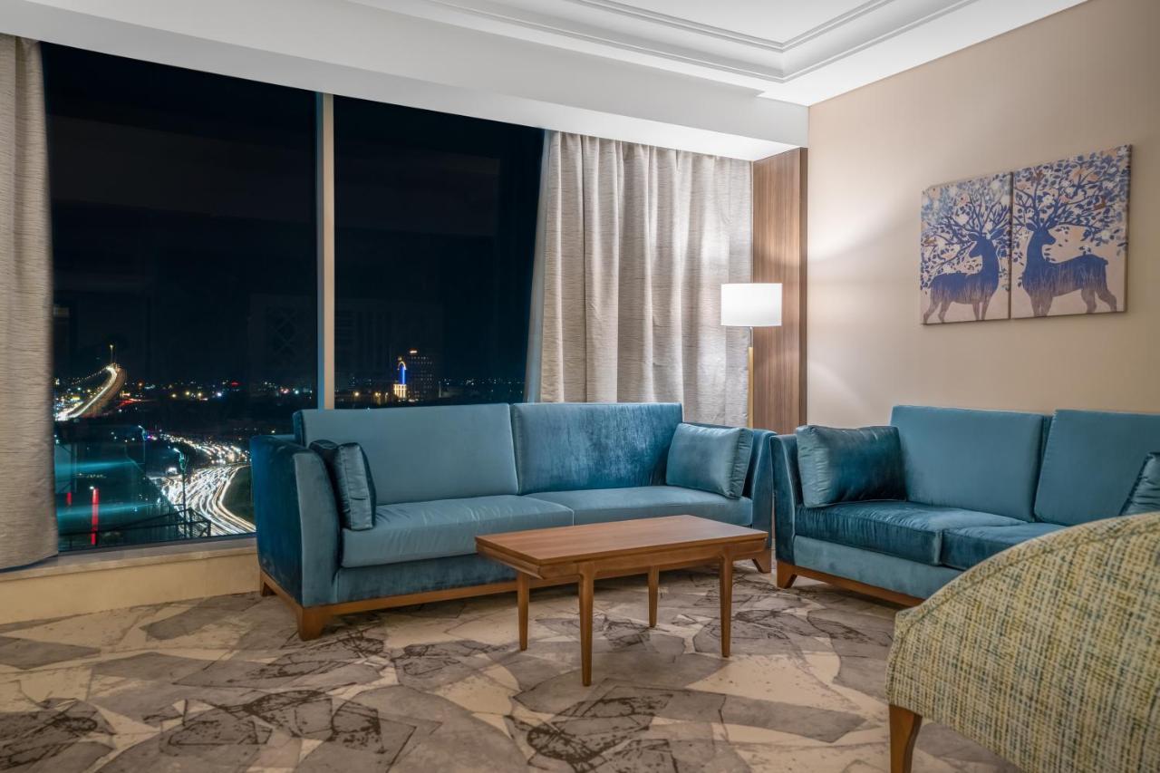 Grand Millennium Al Seef Basra Extérieur photo