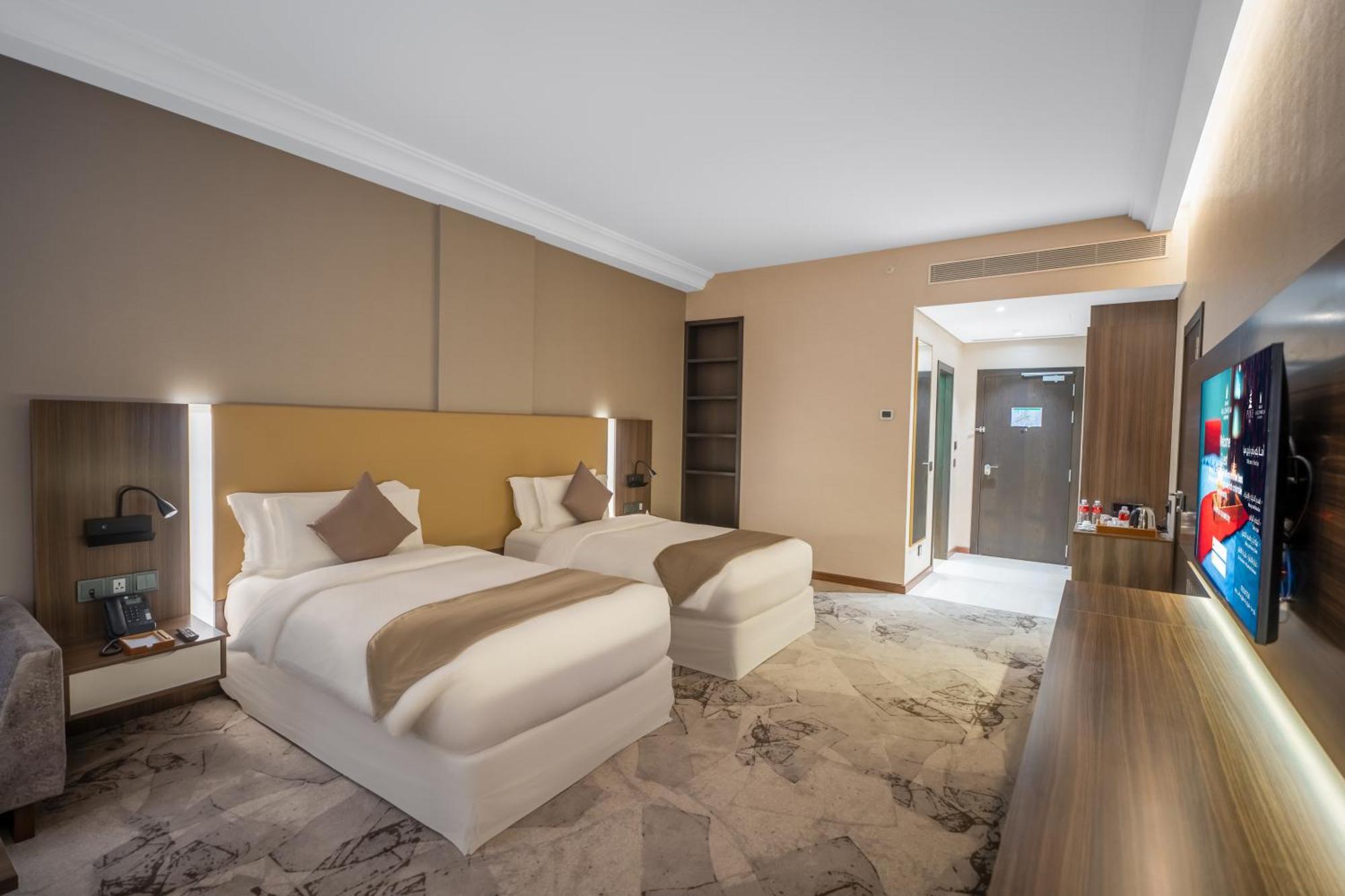 Grand Millennium Al Seef Basra Extérieur photo